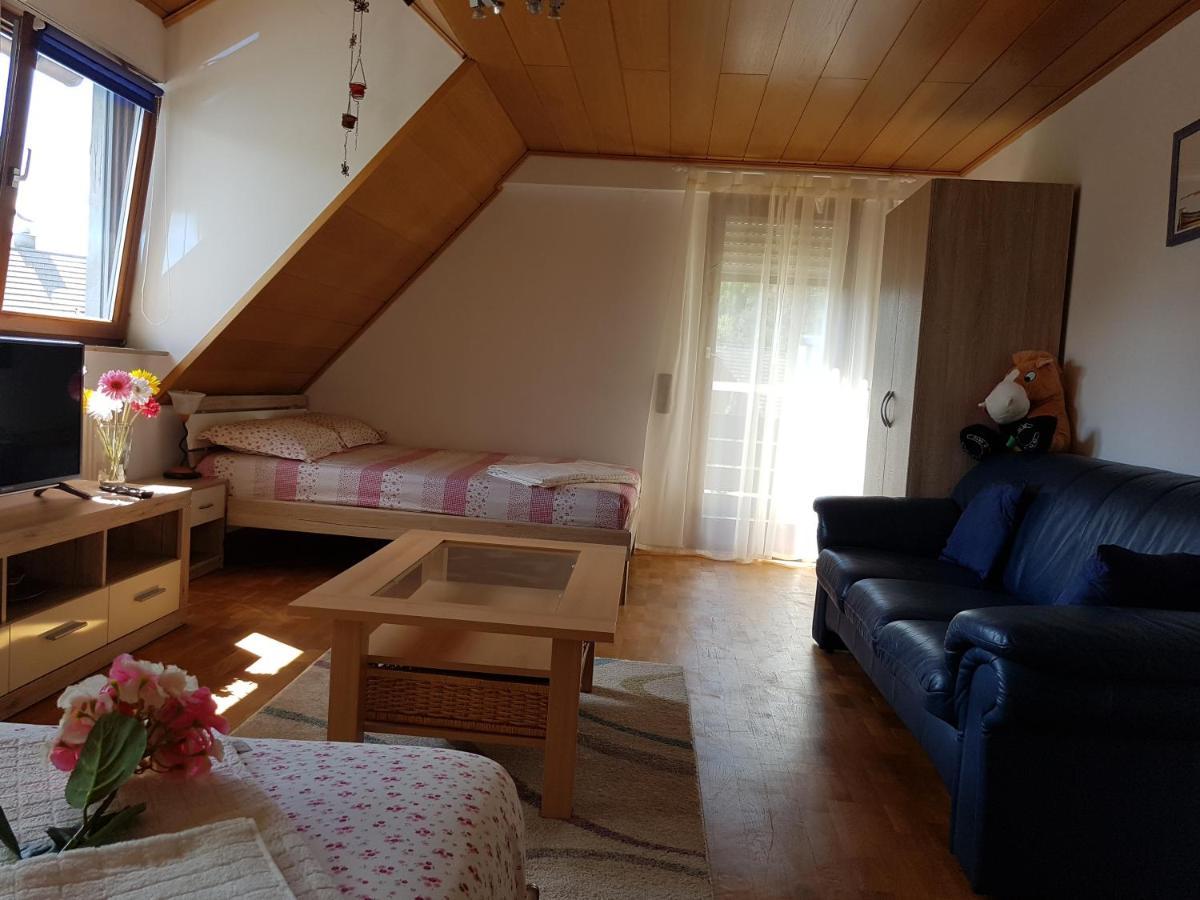 Alex Pension Aichtal Экстерьер фото